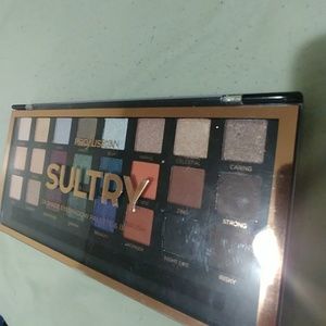 Profusion SULTRY palette